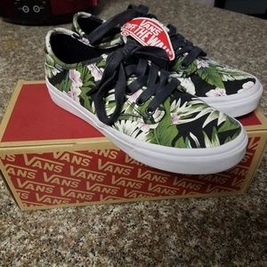 Tropical white Vans shoes size 7.5